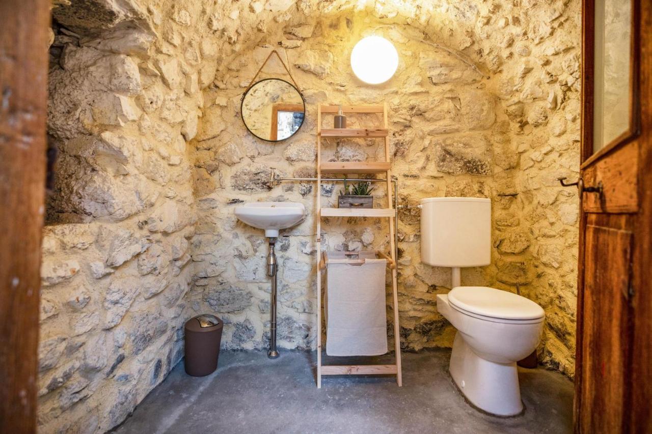 Brantenhof Ferienwohnung Vinea Cortaccia Exteriör bild