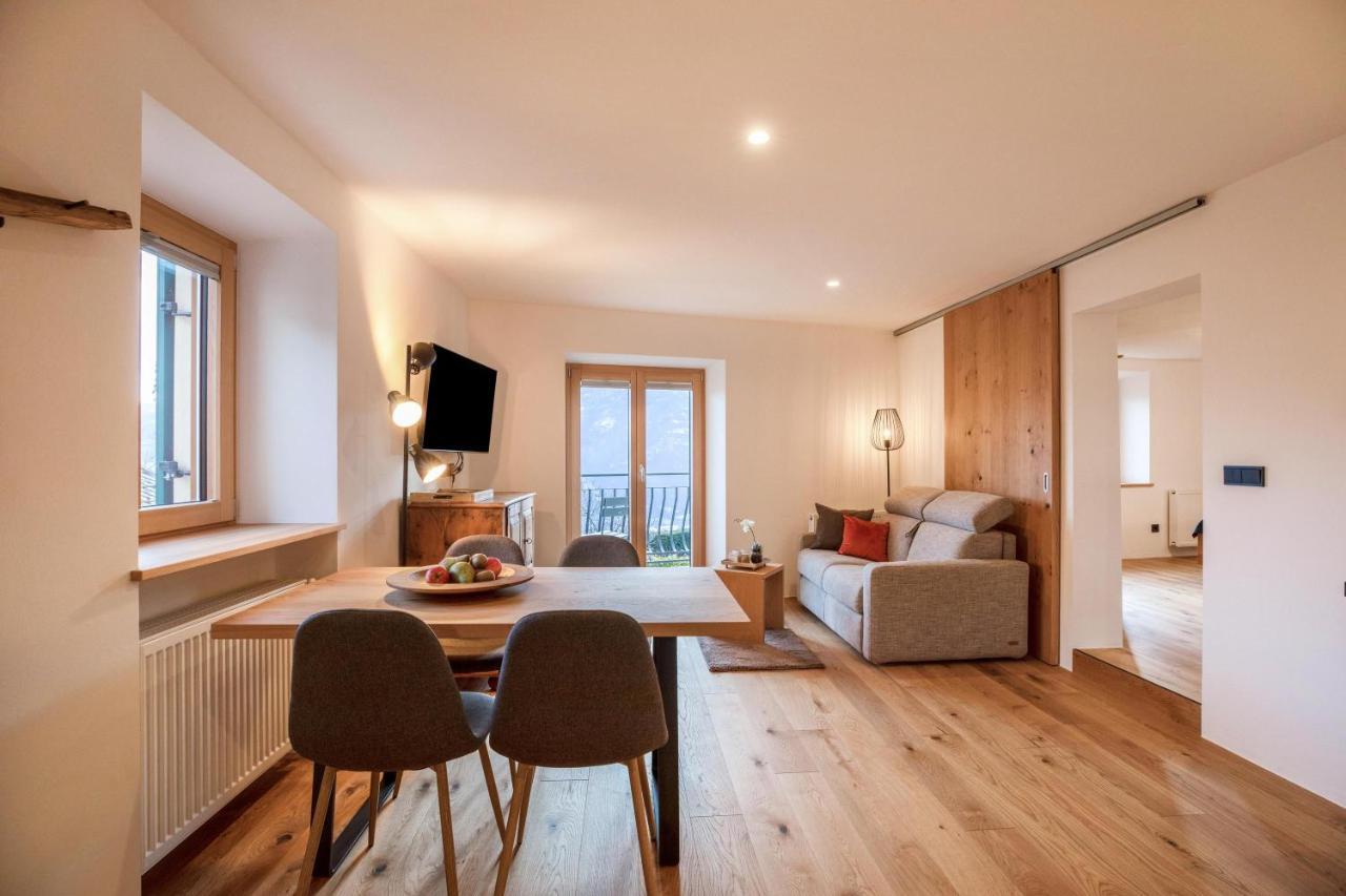 Brantenhof Ferienwohnung Vinea Cortaccia Exteriör bild