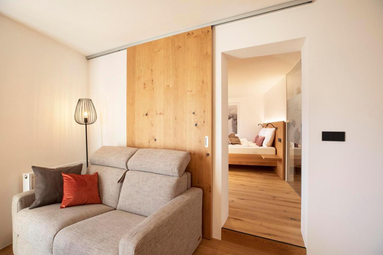 Brantenhof Ferienwohnung Vinea Cortaccia Exteriör bild