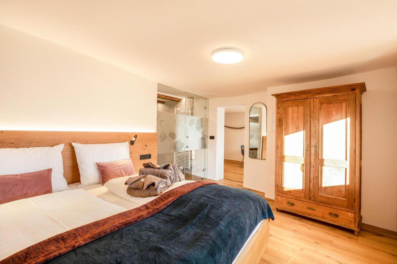 Brantenhof Ferienwohnung Vinea Cortaccia Exteriör bild